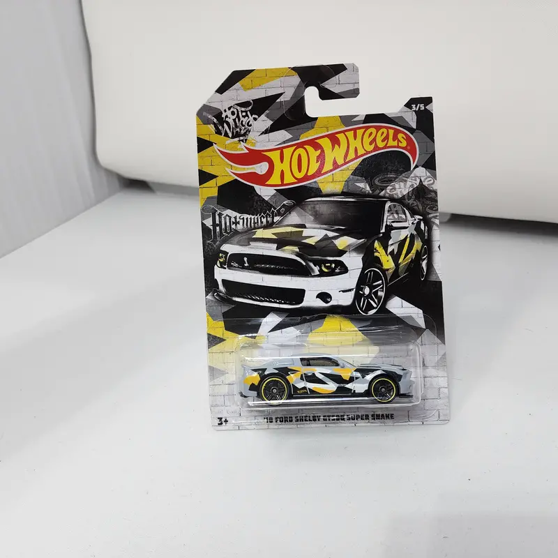 '10 Ford Shelby Gt500 Super Snake * Hot Wheels Camo Series 1