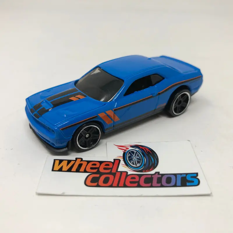 '15 Dodge Challenger Srt * Blue * Hot Wheels Loose 1:64 Scale 1