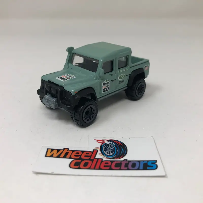 '15 Land Rover Defender Double Cab * Green * Hot Wheels Loose 1:64 Scale 1