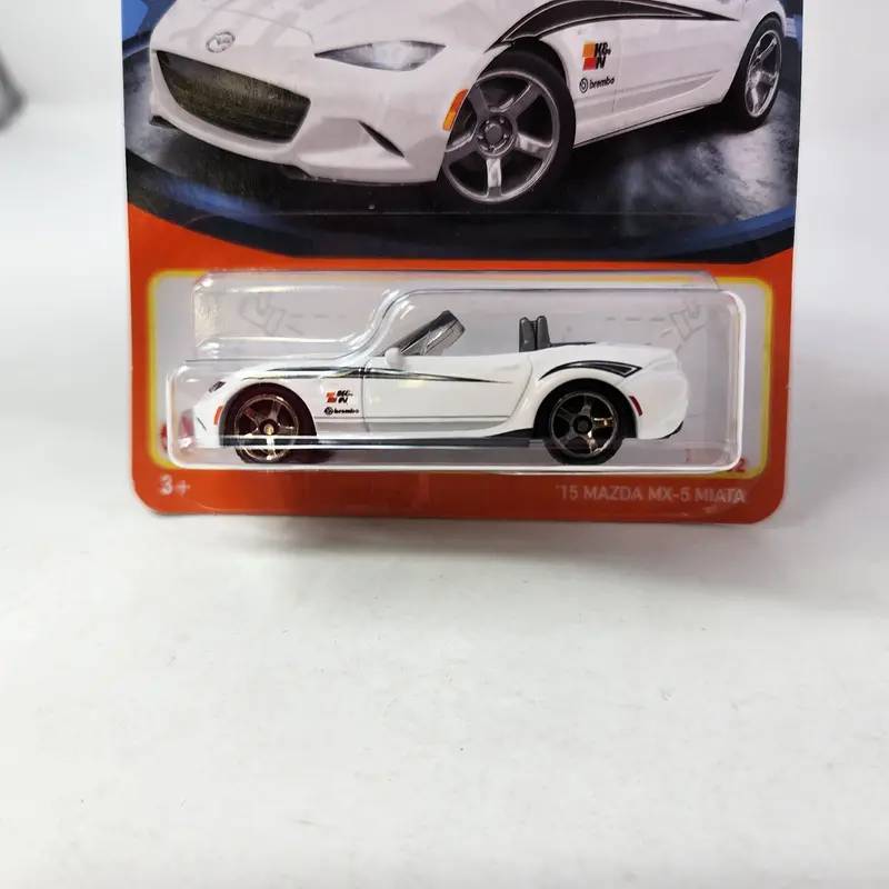 '15 Mazda Mx-5 Miata * White * Matchbox Basic Series 2