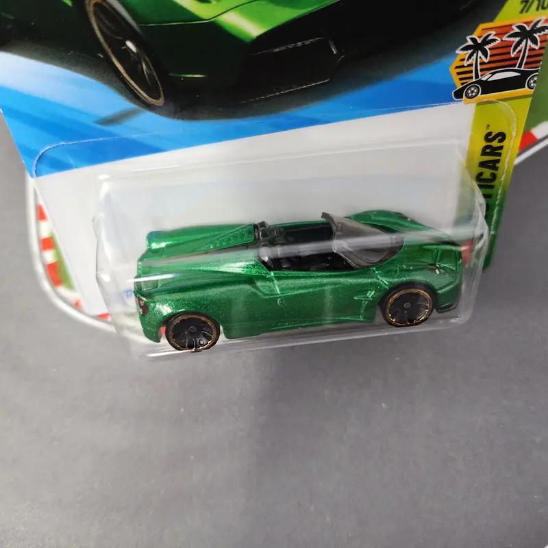 '17 Pagani Huayra Roadster #101 * Green * 2026 Hot Wheels Case E 2