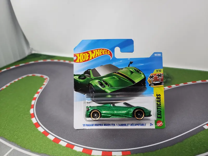 '17 Pagani Huayra Roadster #101 * Green * Short Card 2026 Hot Wheels Case F 1