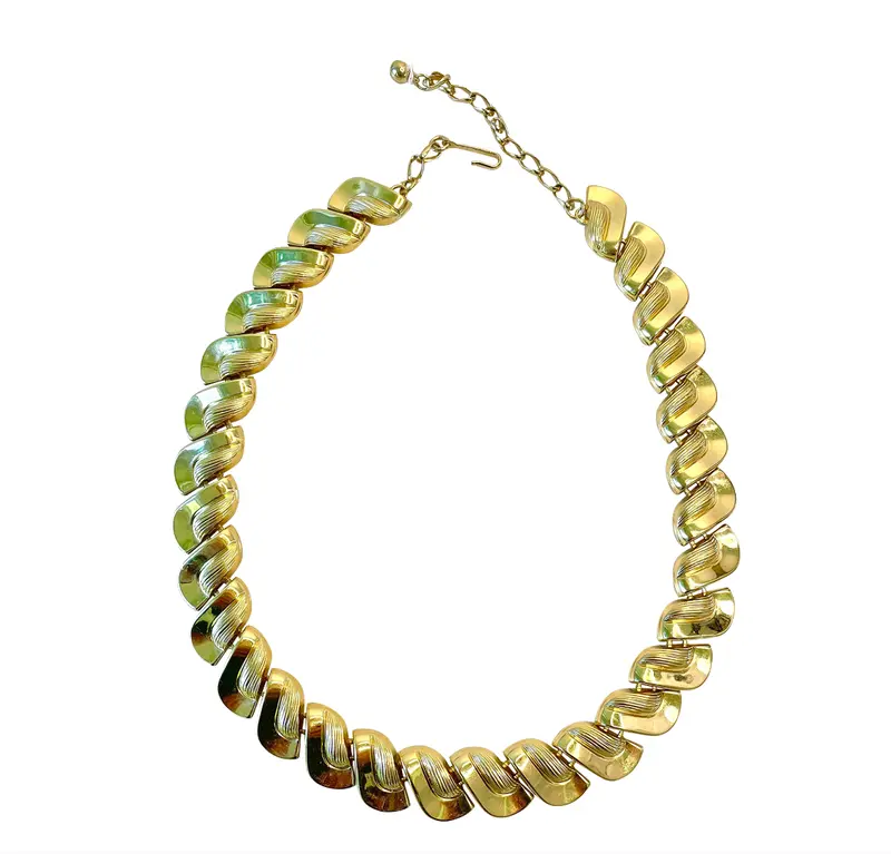 19" Vintage 1980S Gold Tone Glam Necklace 1