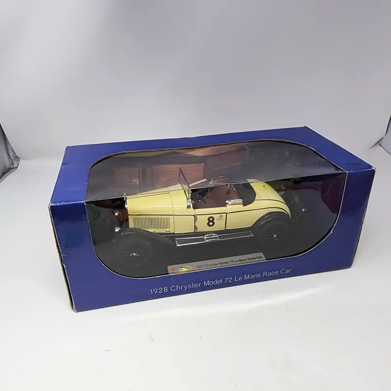 1928 Chrysler Model 72 Le Mans Race Car * Signature Models 1/18 Scale 1