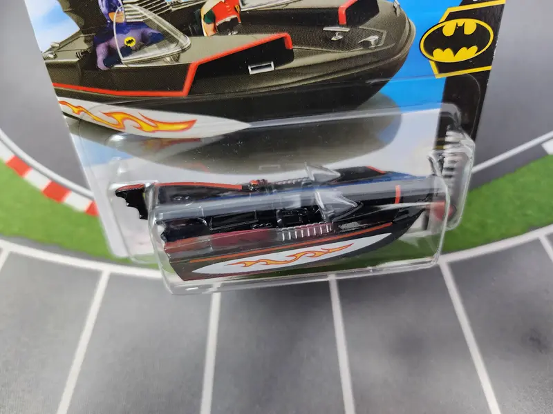 1966 Bat Boat #107 * Batman * Short Card 2026 Hot Wheels Case F 2
