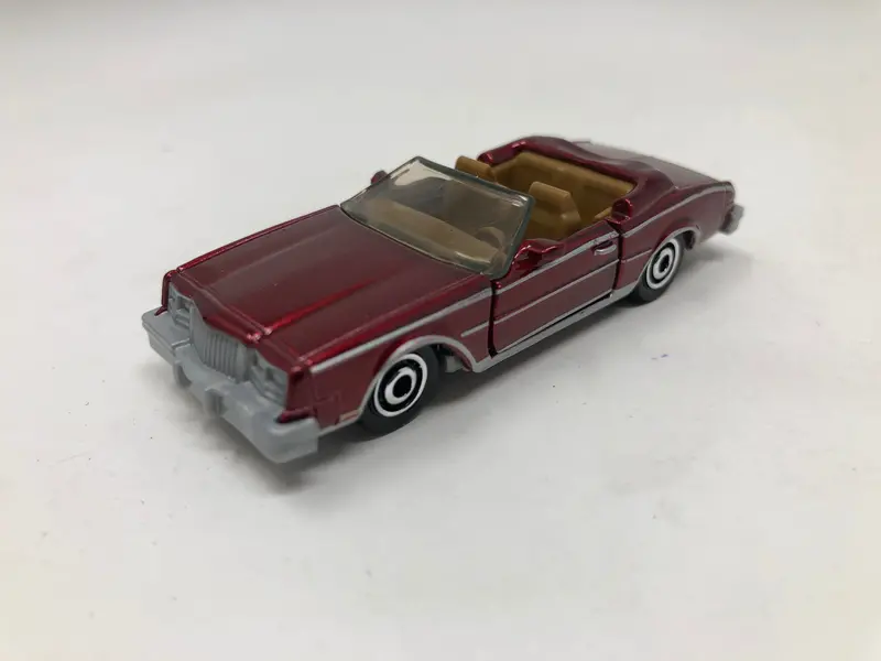 1983 Buick Riveria W/ Opening Doors * Matchbox 1:64 Scale Loose Diecast 1