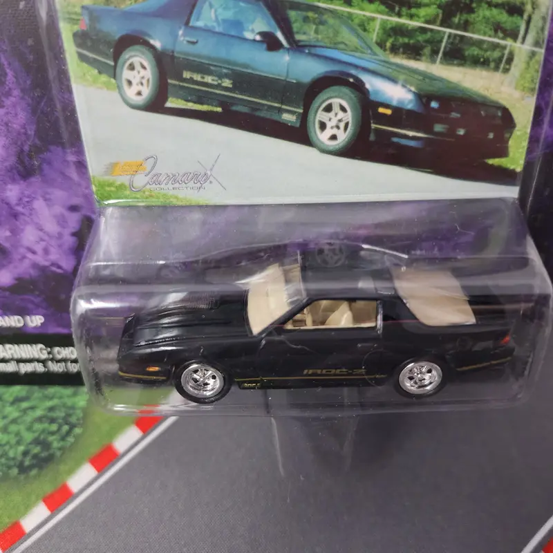 1989 Camaro Iroc-Z * Johnny Lightning Camaro Collection 2