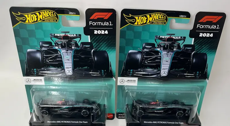 2 Car Set * Mercedes-Amg Petronas #63 George Russell & #44 Lewis Hamilton * Hot Wheels Formula 1 - 2024 Series 1
