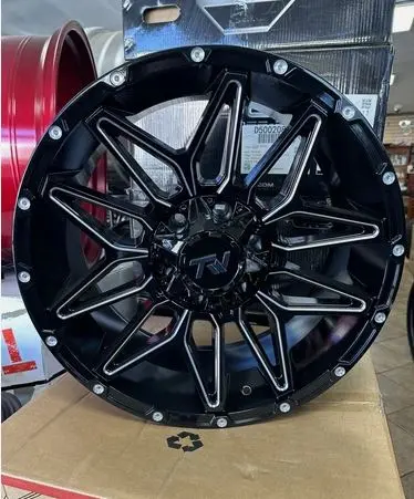 20" Tw Wheels Rims T13 Off Road Gloss Blk Milling Windows Milling Rivets 6X139.7 / 6X135 1