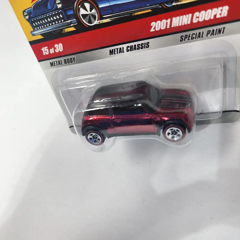 2001 Mini Cooper 15 * Red * Hot Wheels Classics 2