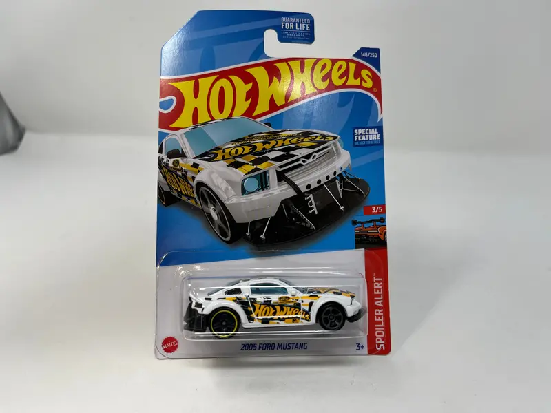 2005 Ford Mustang #146 * White * 2022 Hot Wheels 1