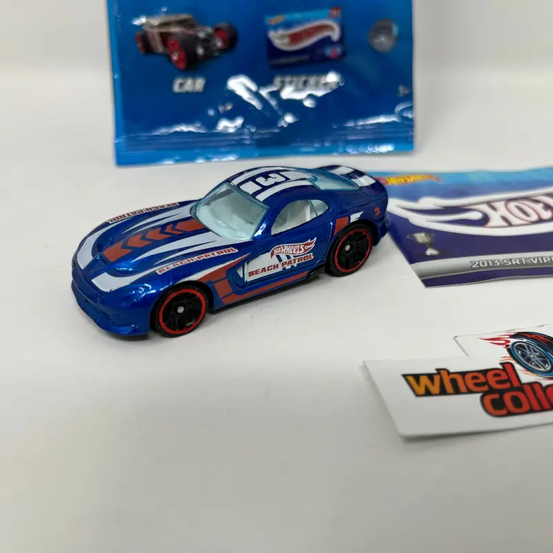 2013 Srt Dodge Viper * Hot Wheels Mystery Models 2