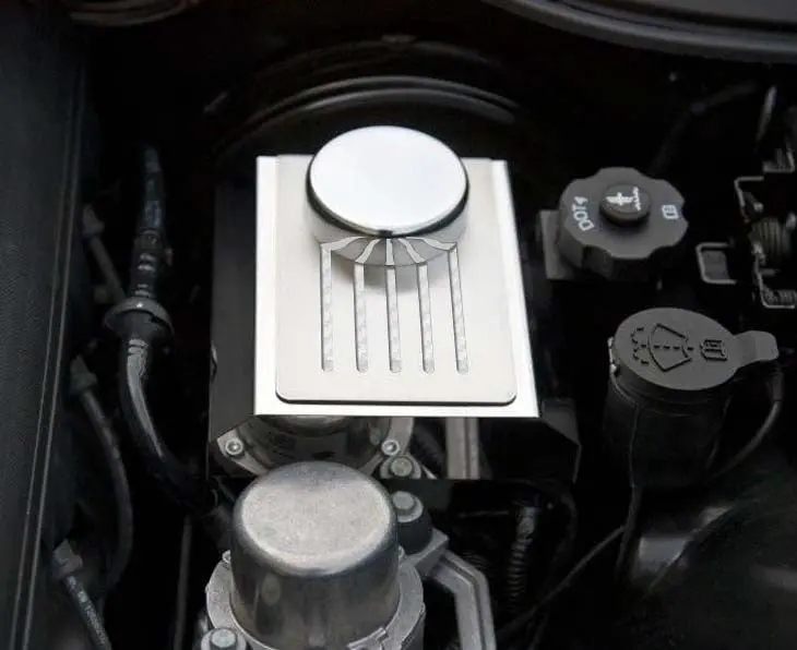2014-2019 Z06/Z51/Zr1/C7- Brake Master Cylinder Cover W/Ribbed Slots Auto Trans. | Polished Stainless, Choose Color 13