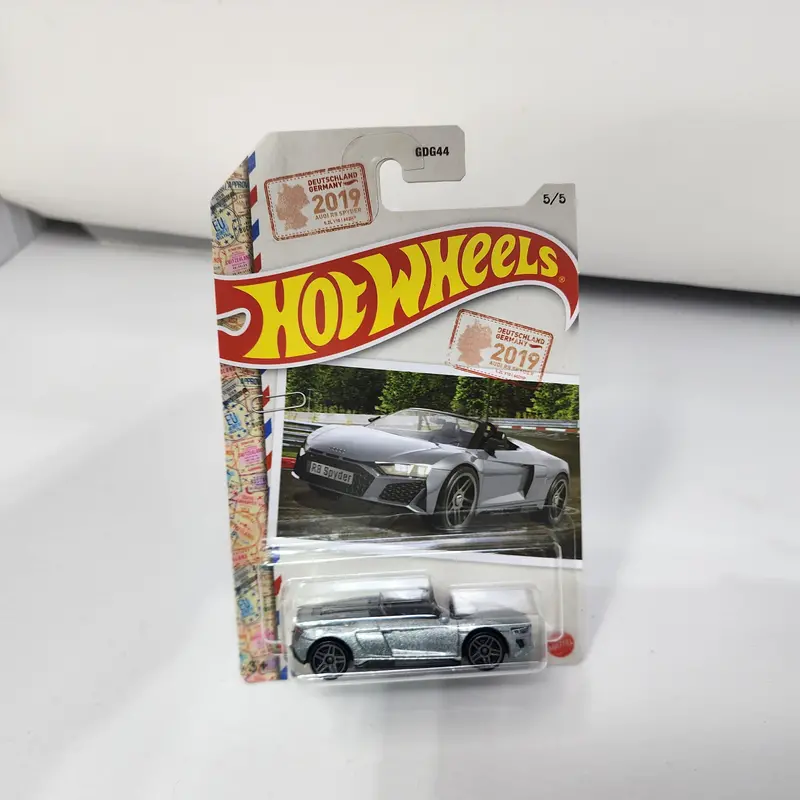 2019 Audi R8 Spyder * Hot Wheels World Class Racers 1