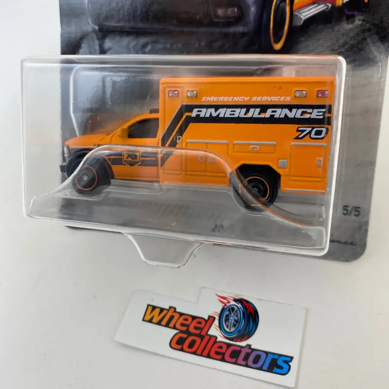 2019 Ram Ambulance #5/5 * Orange * 2023 Matchbox Moving Parts 70Th Anniversary Edition 2