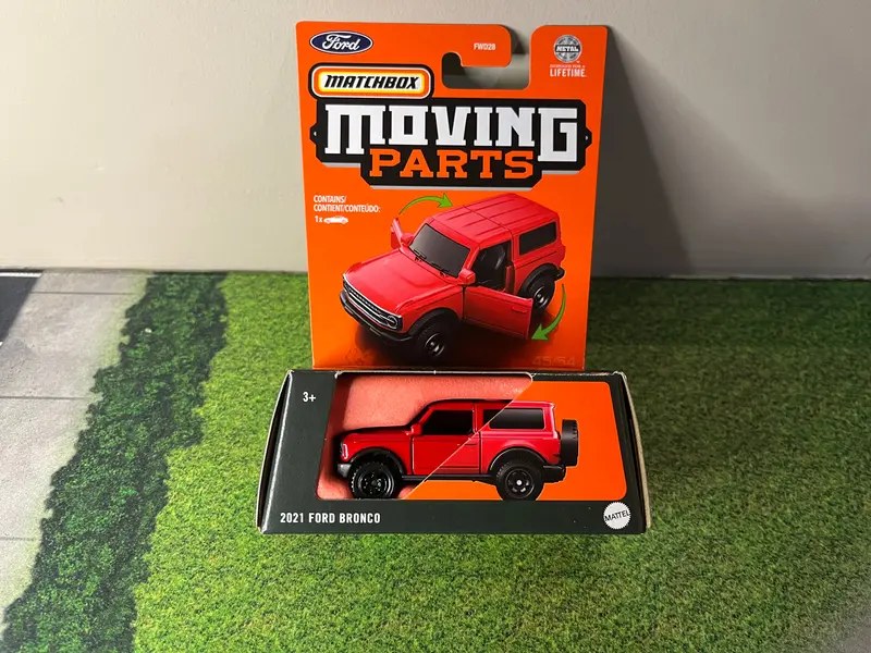 2021 Ford Bronco * Red * 2024 Matchbox Moving Parts Case J 1