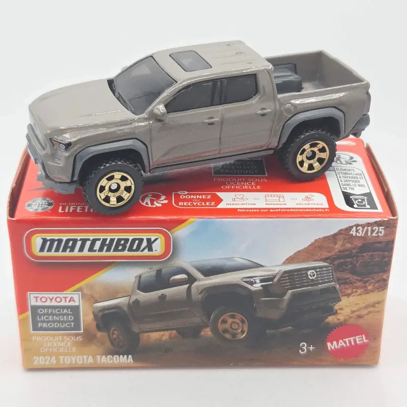 2024 Toyota Tacoma #43 * 2026 Matchbox Power Grabs Case G 1