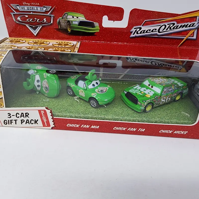 3-Car Gift Pack Race O Rama Chick Hicks & Pit Crew * Disney Pixar Cars 2