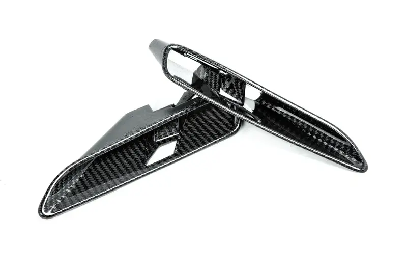 3D Design F90 M5 Carbon Side Vent Set 1