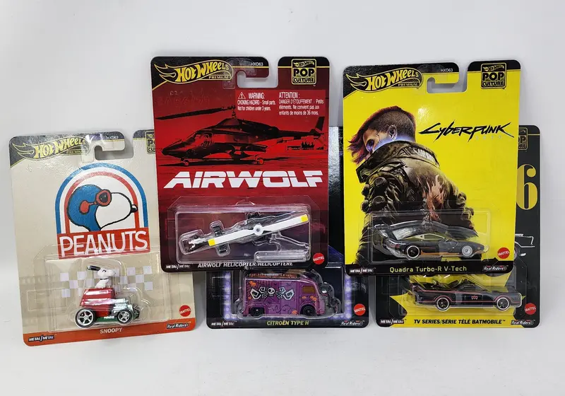 5 Car Set Case M * 2025 Hot Wheels Premium Pop Culture Airwolf, Cyberpunk, Batman 1