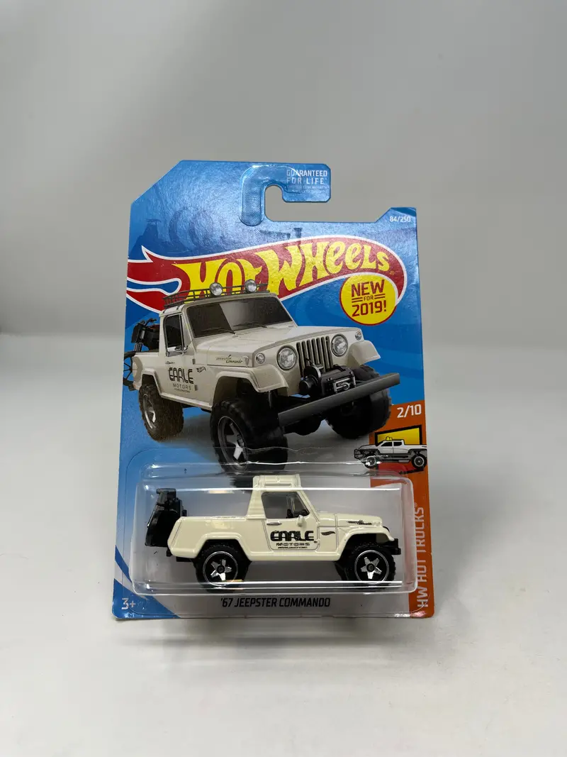 '67 Jeepster Commando #84 * 2019 Hot Wheels * White 1