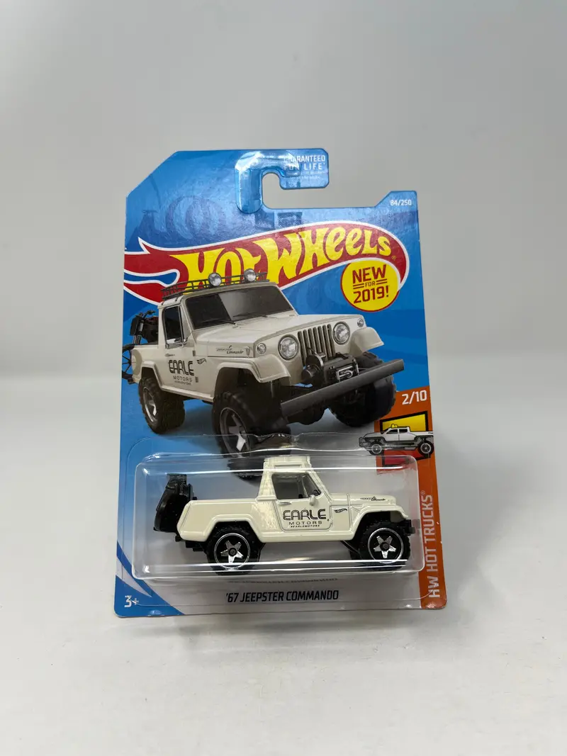 '67 Jeepster Commando #84 * 2019 Hot Wheels * White 1