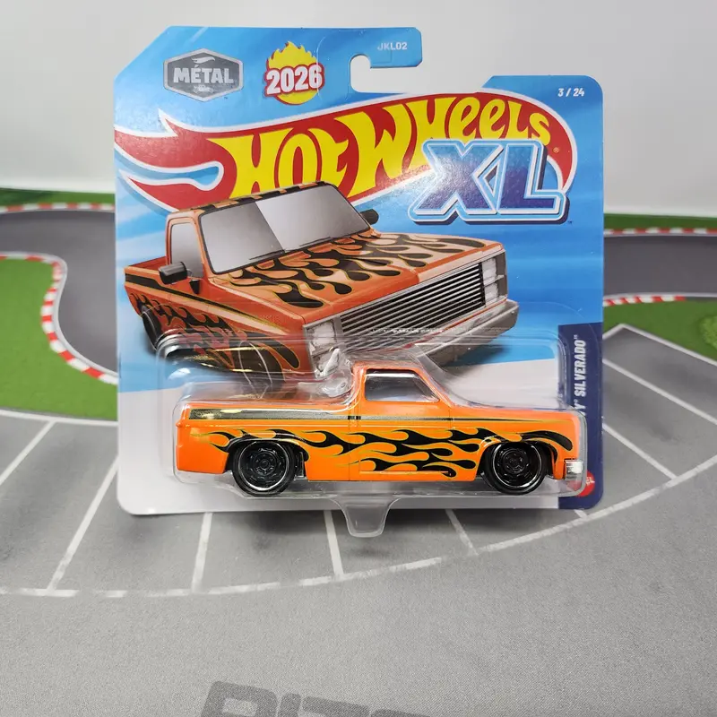 '83 Chevy Silverado #3 * 2026 Hot Wheels Xl 1:43 Scale * New Case A 1