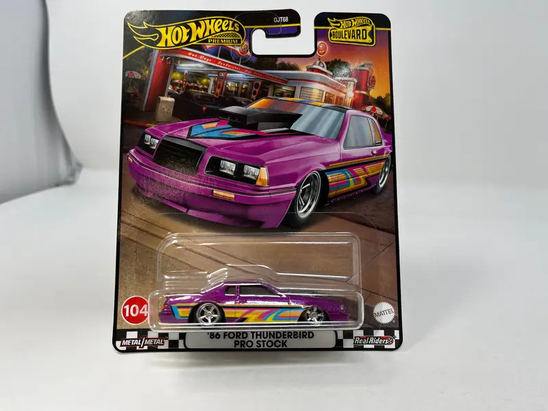 '86 Ford Thunderbird Pro Stock #104 * 2024 Hot Wheels Boulevard Case W 1