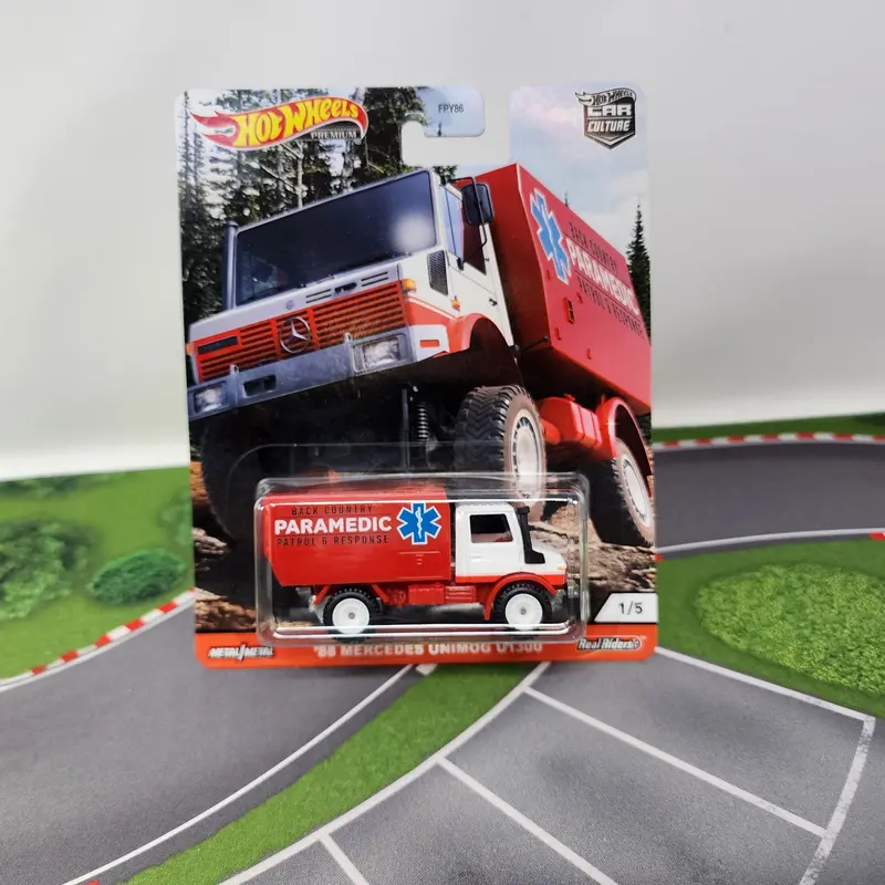 '88 Mercedes Unimog U1300 * Hot Wheels Car Culture Wild Terrain 1