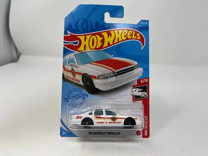 '96 Chevrolet Impala Ss #227 * White * 2021 Hot Wheels 1