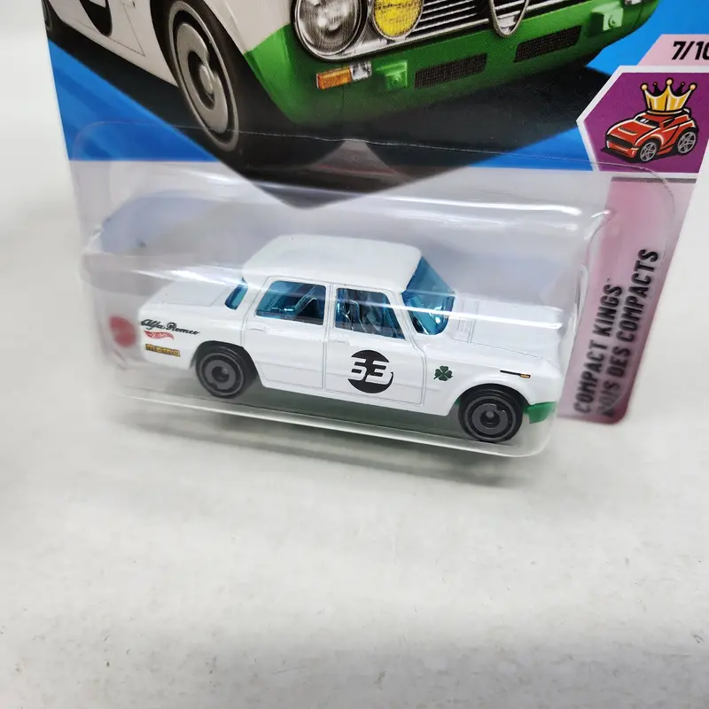 Alfa Romeo Giulia Ti Super #195 * White * 2025 Hot Wheels 2