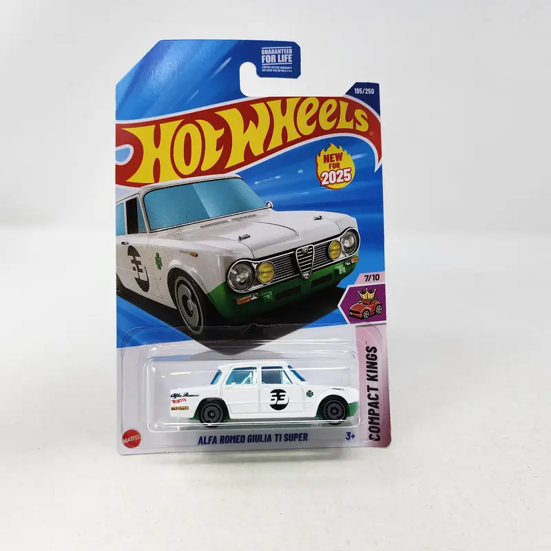 Alfa Romeo Giulia Ti Super #195 * White * 2025 Hot Wheels  New! Case Q 1