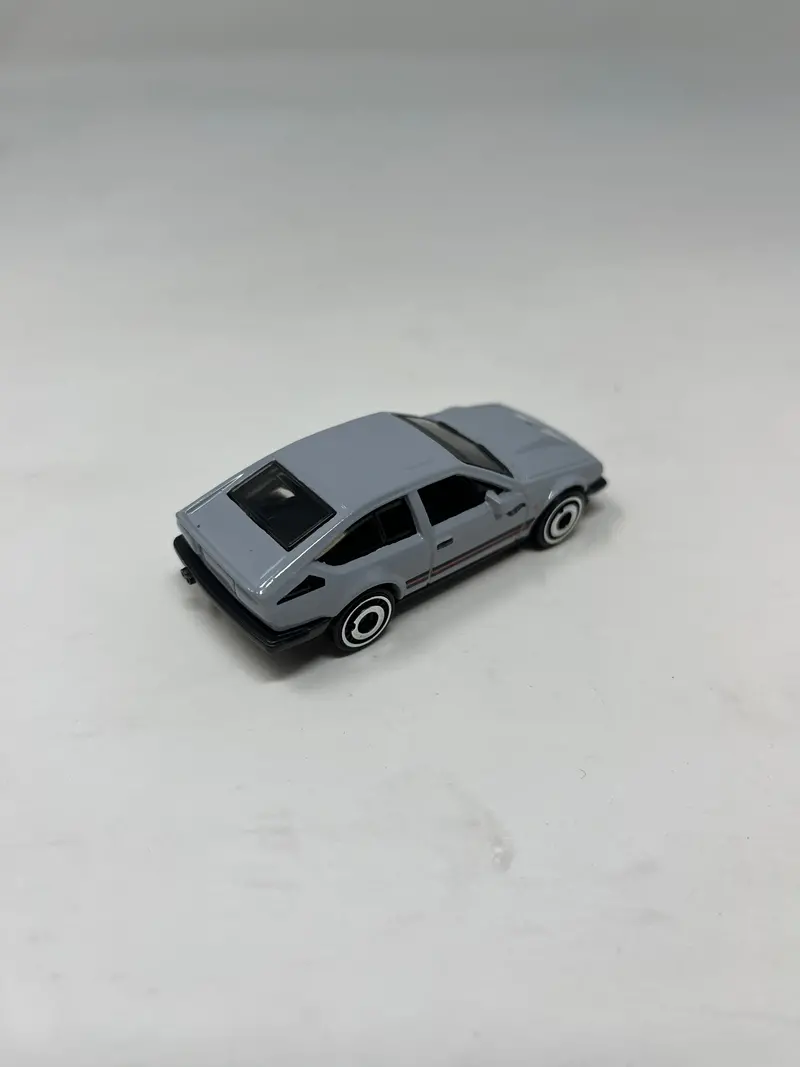 Alfa Romeo Gtv6 3.0 * Grey * Hot Wheels 1:64 Scale Loose Diecast Model 2