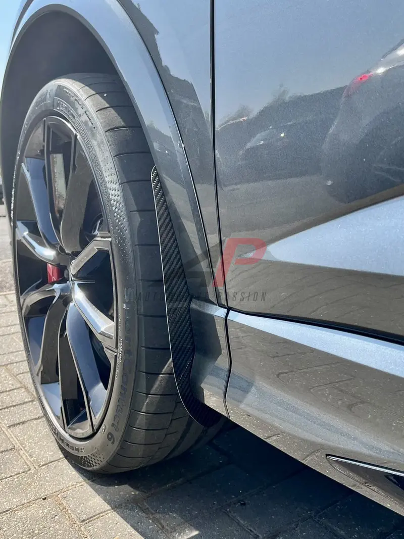 Audi Rsq3 F3 Carbon Arch Guards/Mudflaps 1