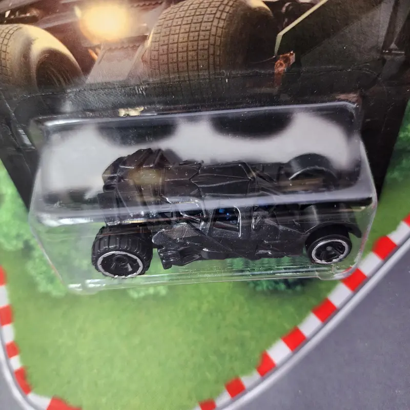 Batmobile 3/6 * Hot Wheels Batman Begins 2