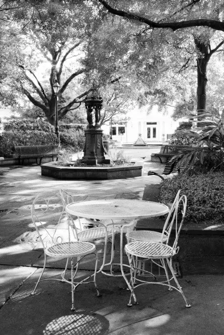 Behind Cafe Du Monde - New Orleans, La 1