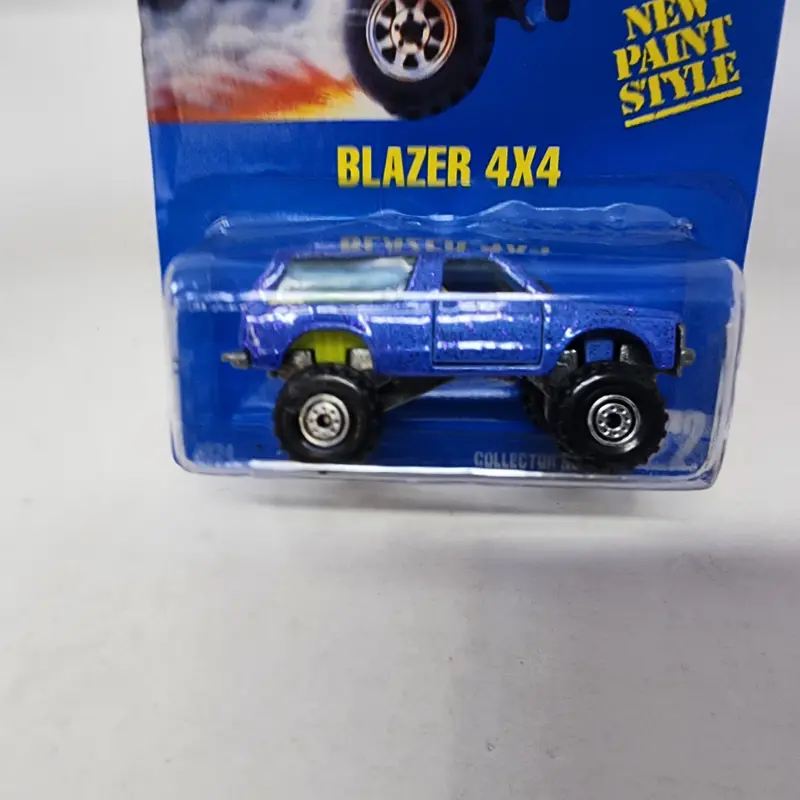Blazer 4X4 #222 * Blue * Hot Wheels Blue Card 2