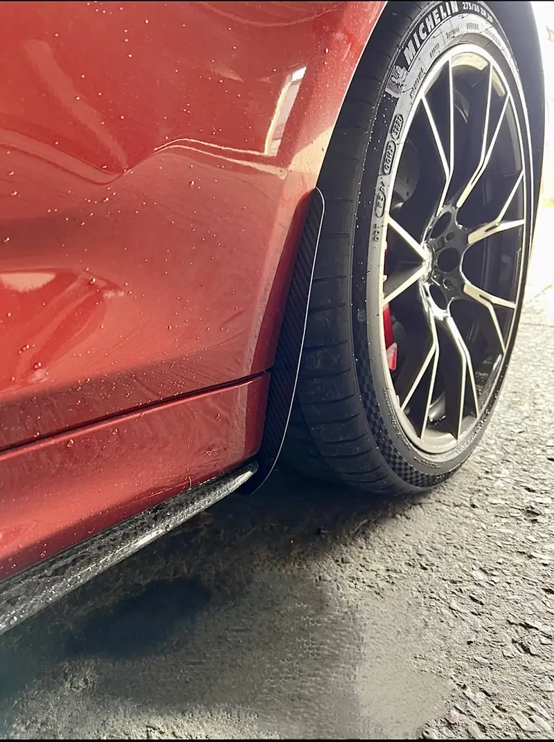 Bmw M5 F90 Front Carbon Fibre Arch Guards/Mud Flaps 1