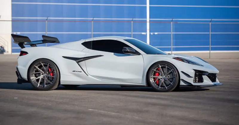 C8 Z06 / E-Ray Stage 4 Zr1 Full Aero Kit 2