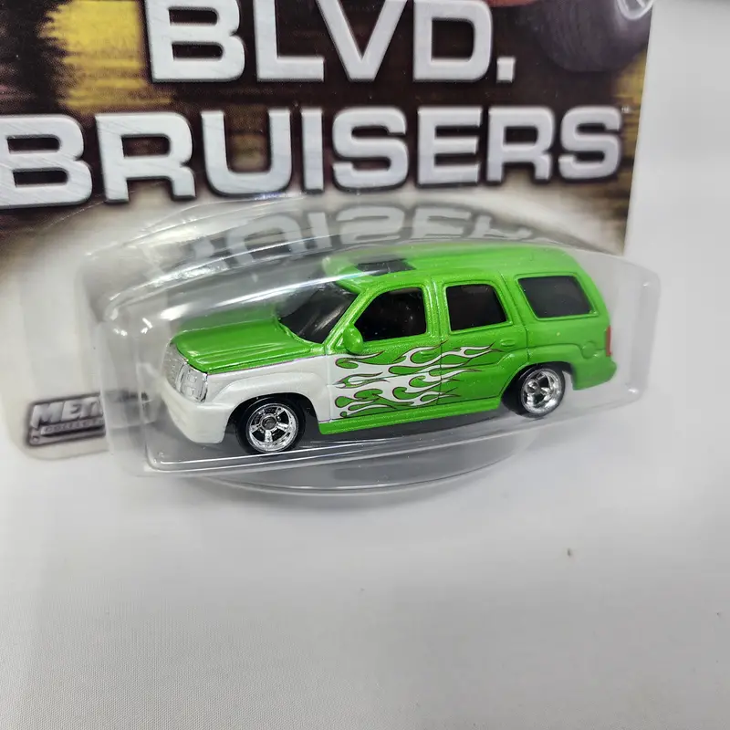 Cadillac Escalade * Green * Hot Wheels Blvd Bruisers 2