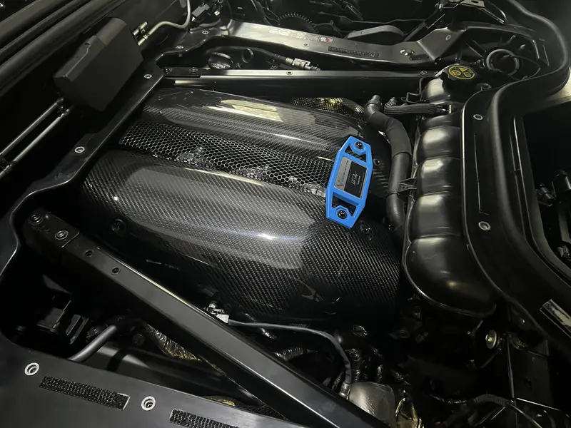Carbon Fiber Lt6 Engine Intake Manifold Covers 2