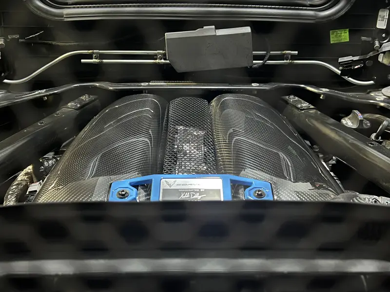 Carbon Fiber Lt6 Engine Intake Manifold Covers 3