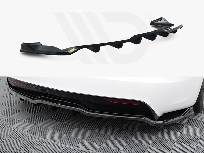 Central Rear Splitter (Vertical Bars) V.1 Tesla Model S Plaid Mk1 Facelift 1
