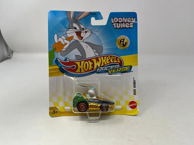 Chase * Bugs Bunny Looney Tunes * 2025 Hot Wheels Racer Verse Case E * Bad Card 1