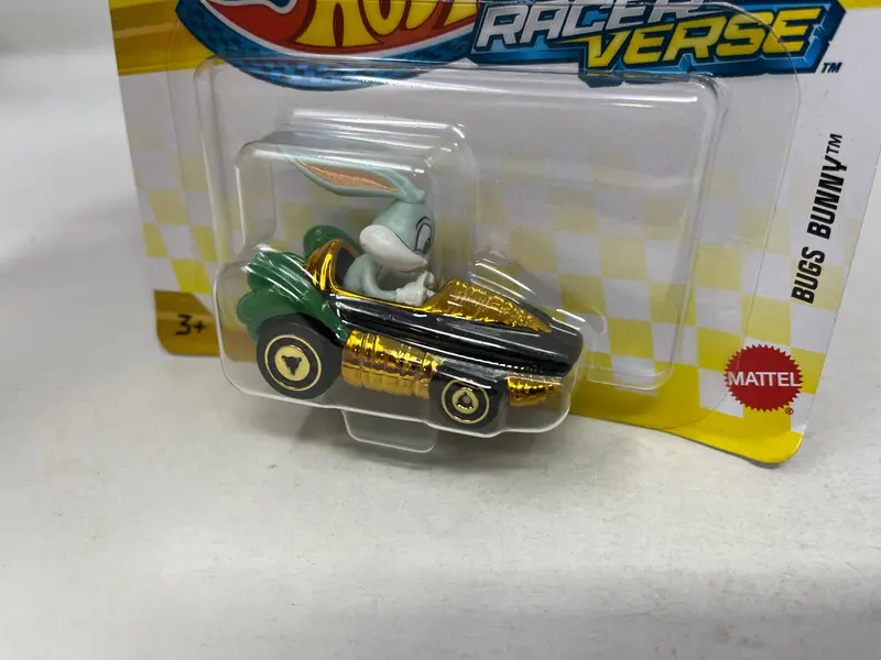 Chase * Bugs Bunny Looney Tunes * 2025 Hot Wheels Racer Verse Case E * Bad Card 2