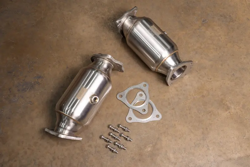Chevy Corvette C8 / Stingray / Eray / Z06 400 Cell Catted Downpipes 1