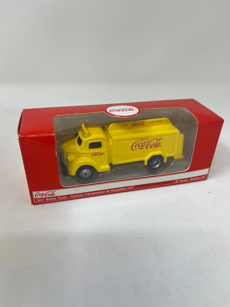 Coca Cola 1947 Bottle Truck * Motor City Classics 1:87 Ho Scale 1
