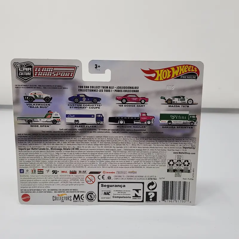 Corvette Stingray & Fleet Flyer #24 * Hot Wheels Team Transport Car Culture 2