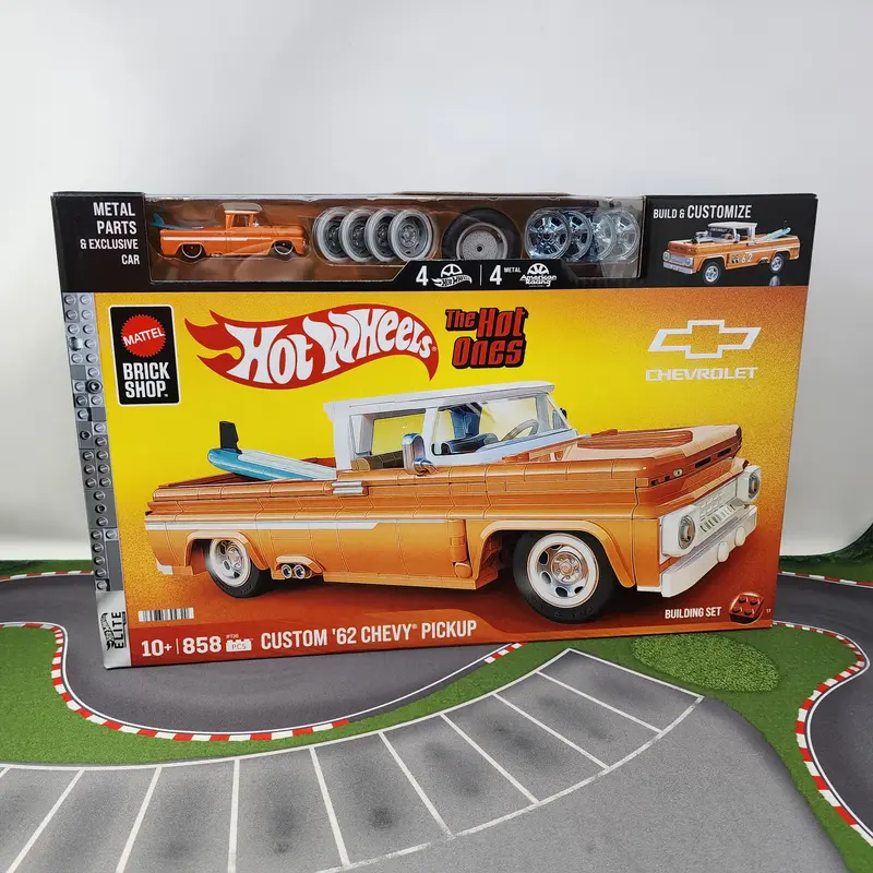 Custom '62 Chevy Pickup Truck The Hot Ones * Hot Wheels Mattel Brick Shop 1