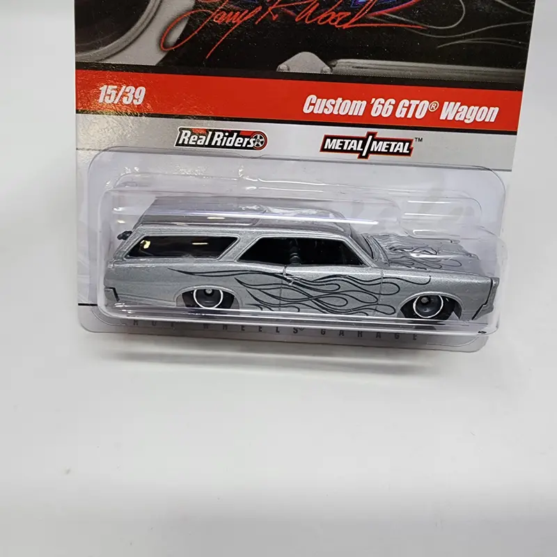 Custom '66 Gto Wagon #15 * Silver * Hot Wheels Garage Larry's 2
